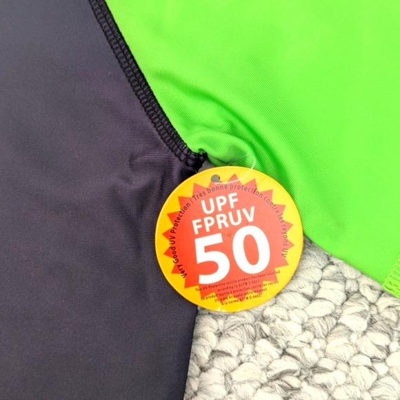 NWT Minecraft Kids (XS/4-5) UPF 50 Rashguard Beach Pool Sun Swim Shirt/Top - Picture 4 of 10